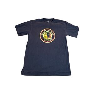 NHL Sz M‎ 100% Cotton Chicago Black Hawks Hockey Team Shirt Black *Tiny Flaw*
